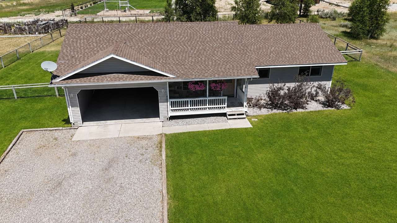 216 Butte Dr #1 - Photo 2 of 2