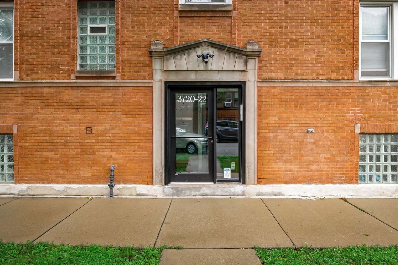 3722 W Altgeld St #1E - Photo 3 of 22