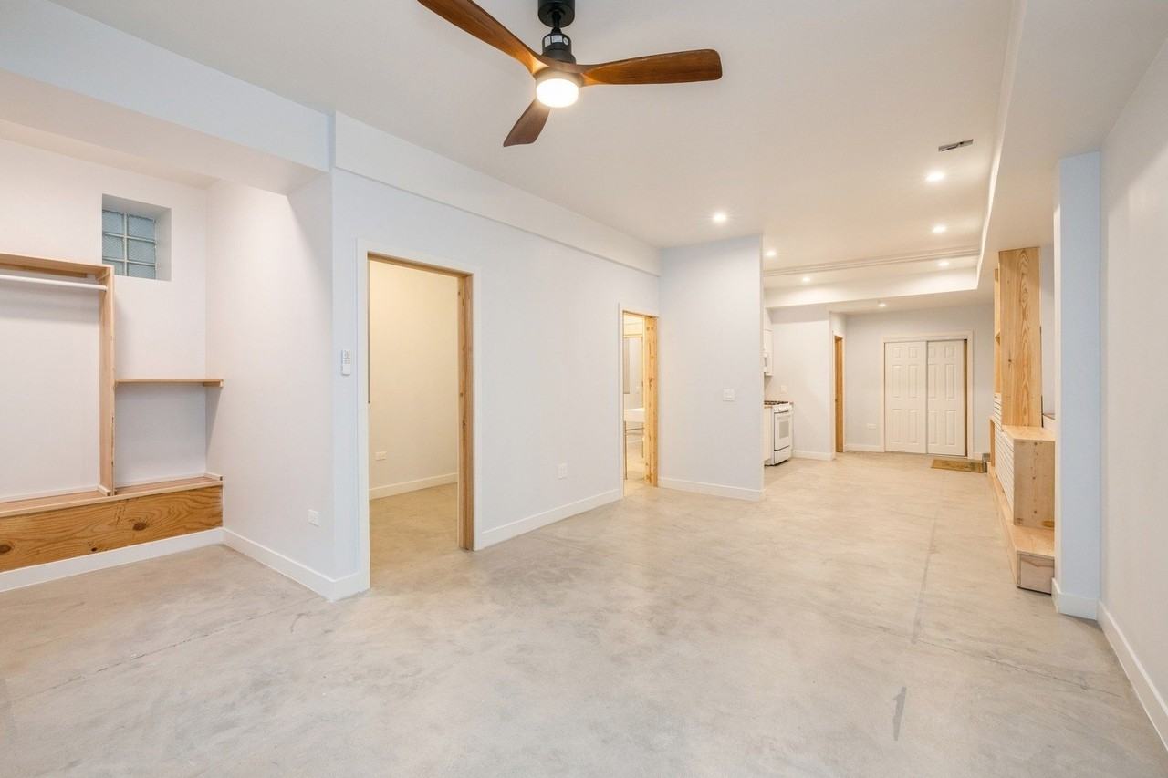 724 W 18th St #G - Photo 7 of 19