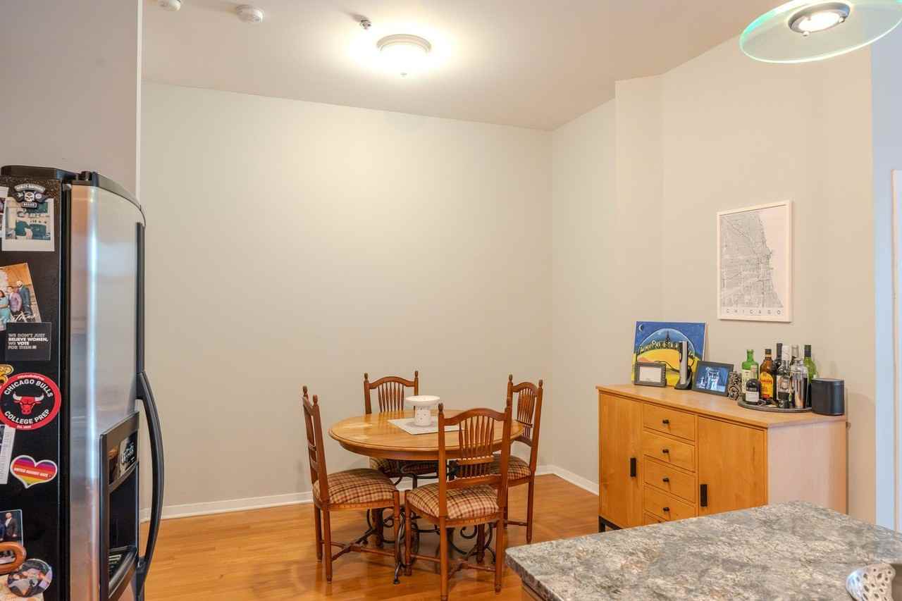 2915 N Clybourn Ave #214 - Photo 7 of 23