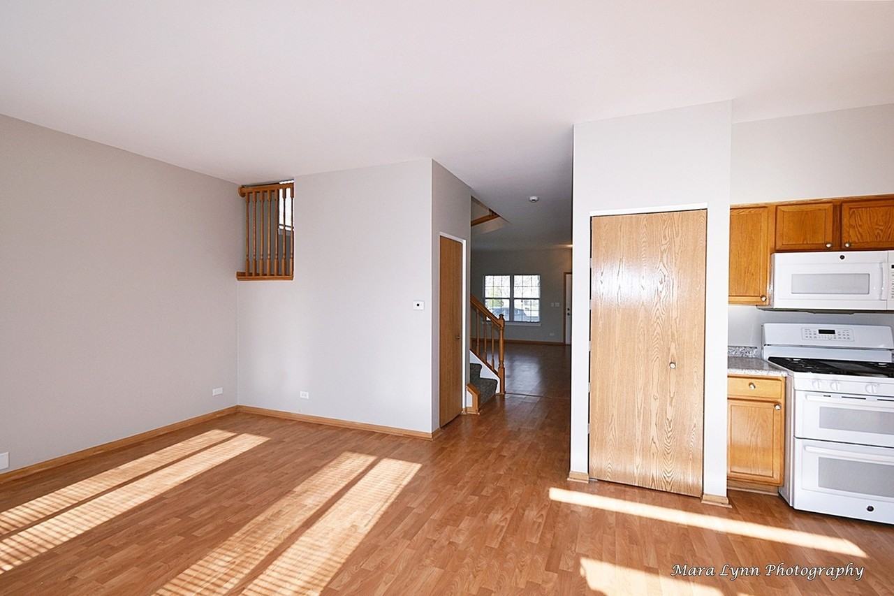 2824 Wheatland Ct - Photo 5 of 26