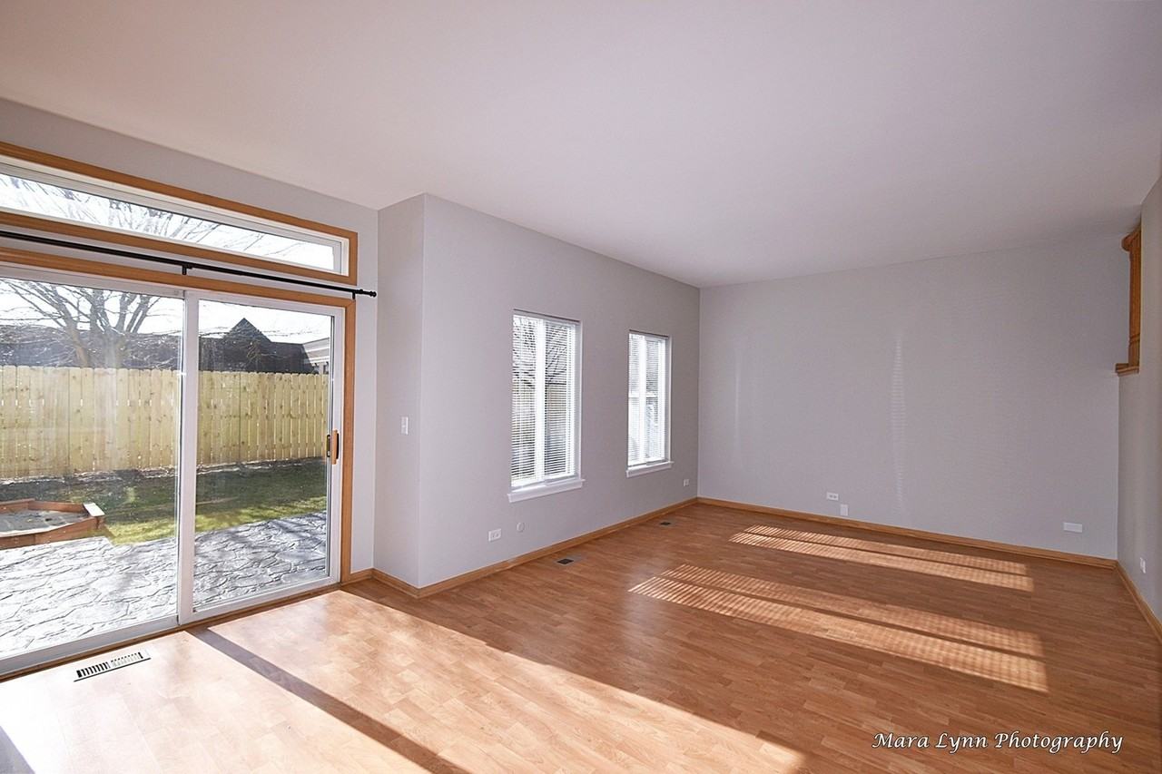 2824 Wheatland Ct - Photo 7 of 26