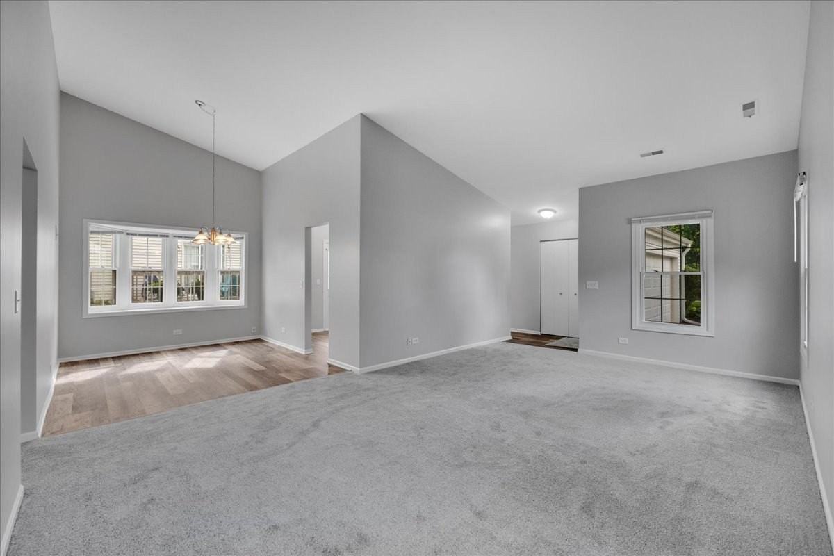 1049 Oswego Rd - Photo 6 of 26