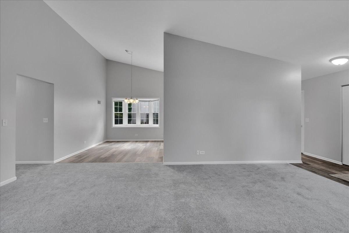 1049 Oswego Rd - Photo 7 of 26