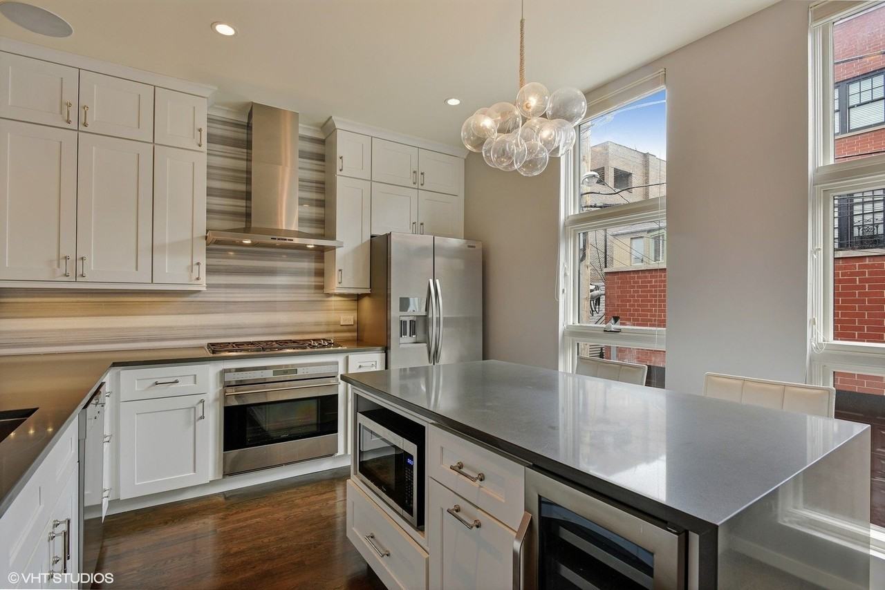 1701 N Halsted St #E2 - Photo 6 of 17