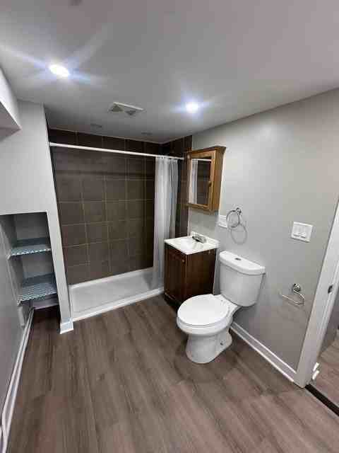 6204 S Mcvicker Ave #1RSTUDIO - Photo 5 of 5