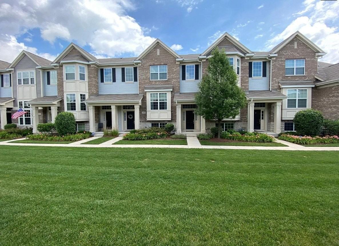 2873 Henley Ln #2873 - Photo 2 of 24