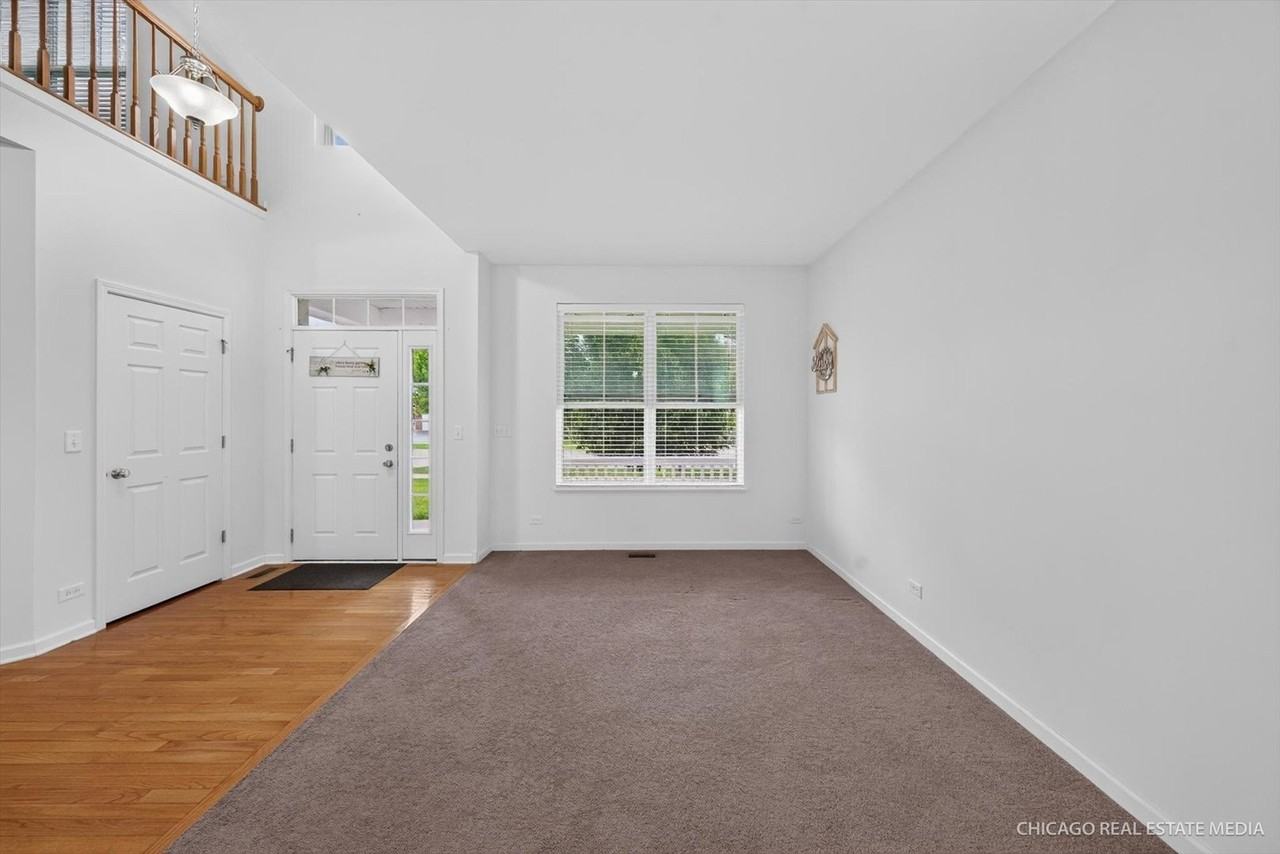 12259 Garlieb Dr - Photo 3 of 34