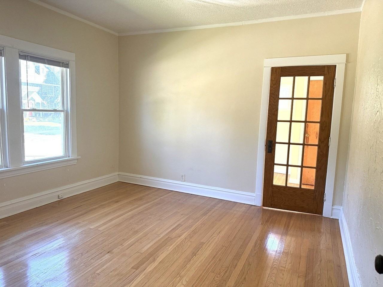 544 S Arlington Ave #1 - Photo 7 of 12