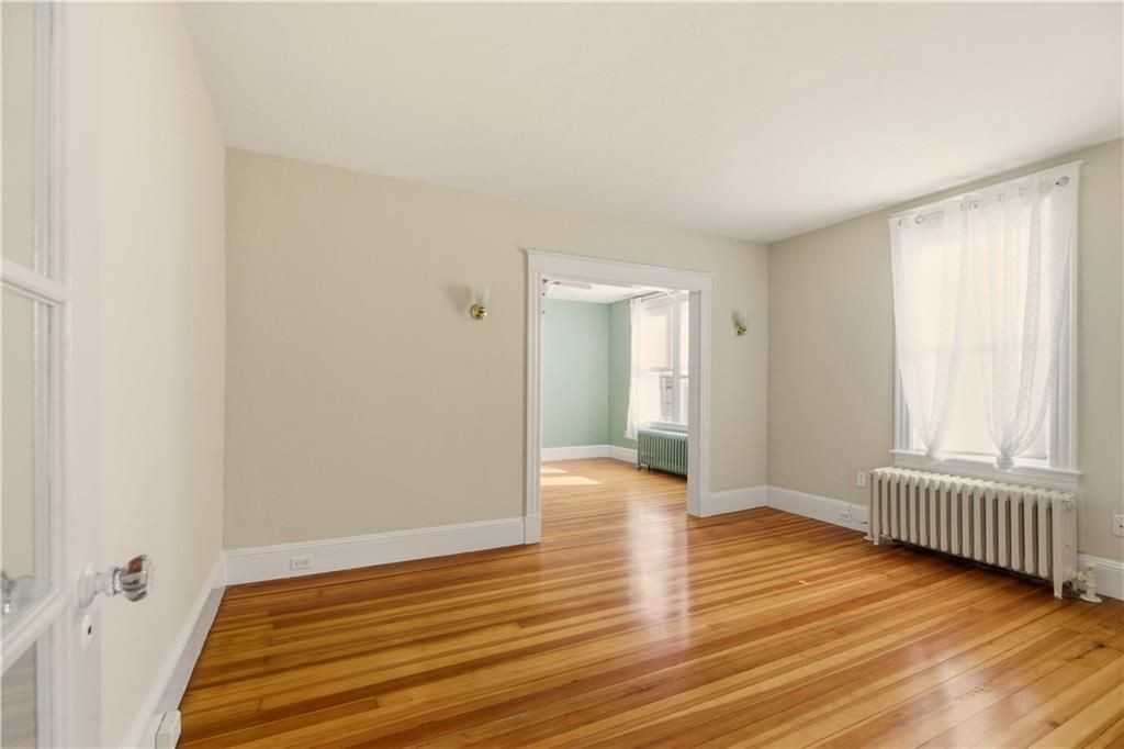7 Warner Pl - Photo 5 of 32