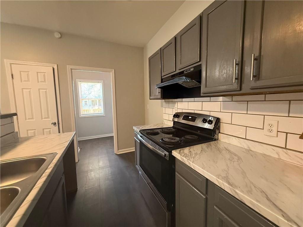 831 Cameron M Alexander Blvd Nw - Photo 4 of 12