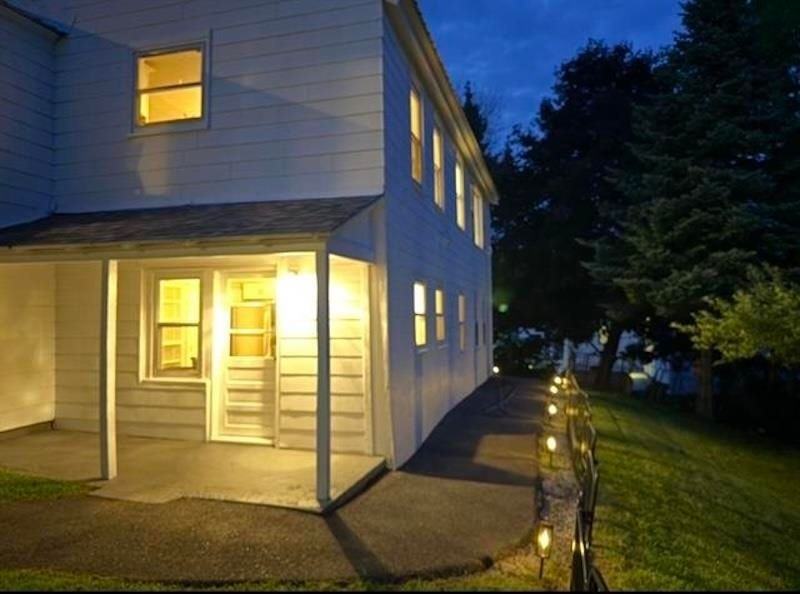 15 Watson St - Photo 2 of 5
