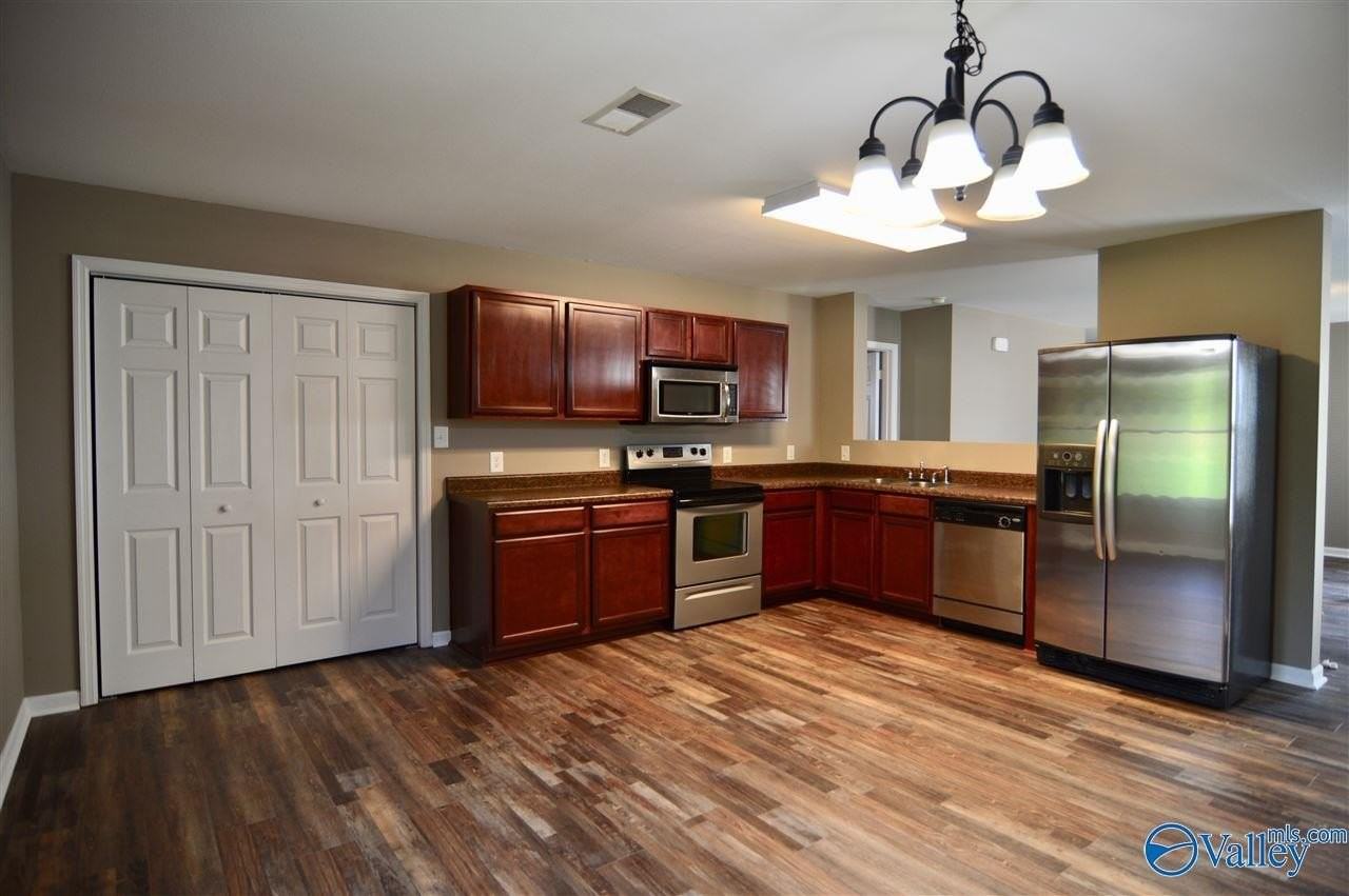 303 Counter Point Dr - Photo 3 of 9