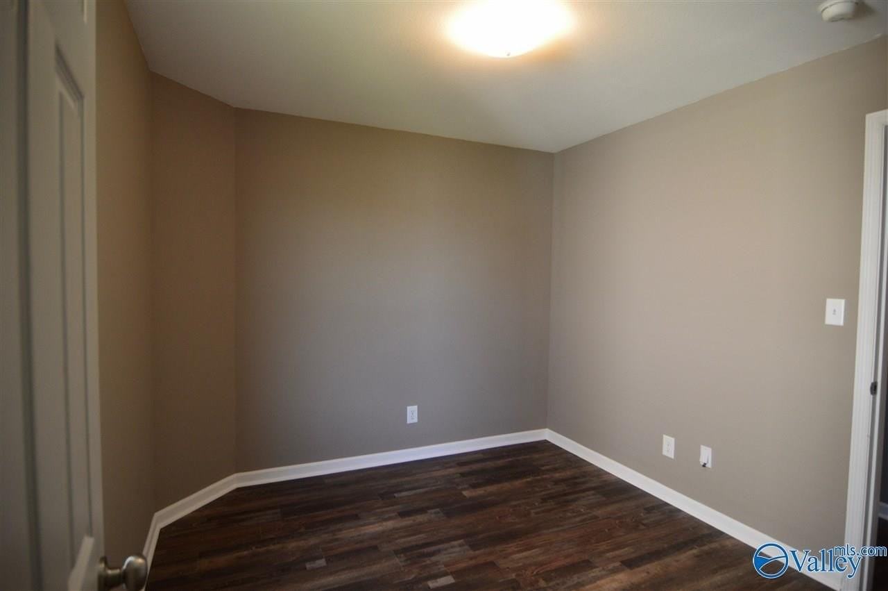 303 Counter Point Dr - Photo 6 of 9