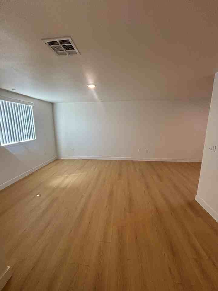 530 West 90th Street - Photo 3 of 22