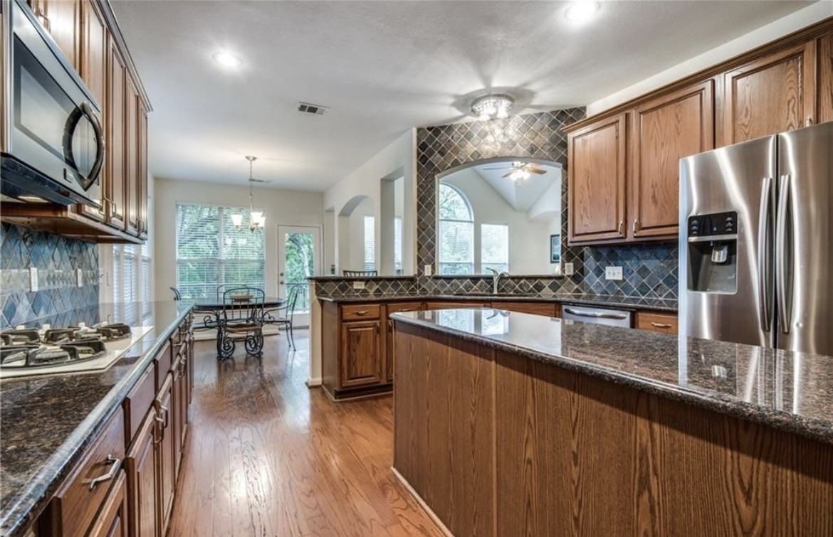 7718 Brookview Drive - Photo 7 of 18