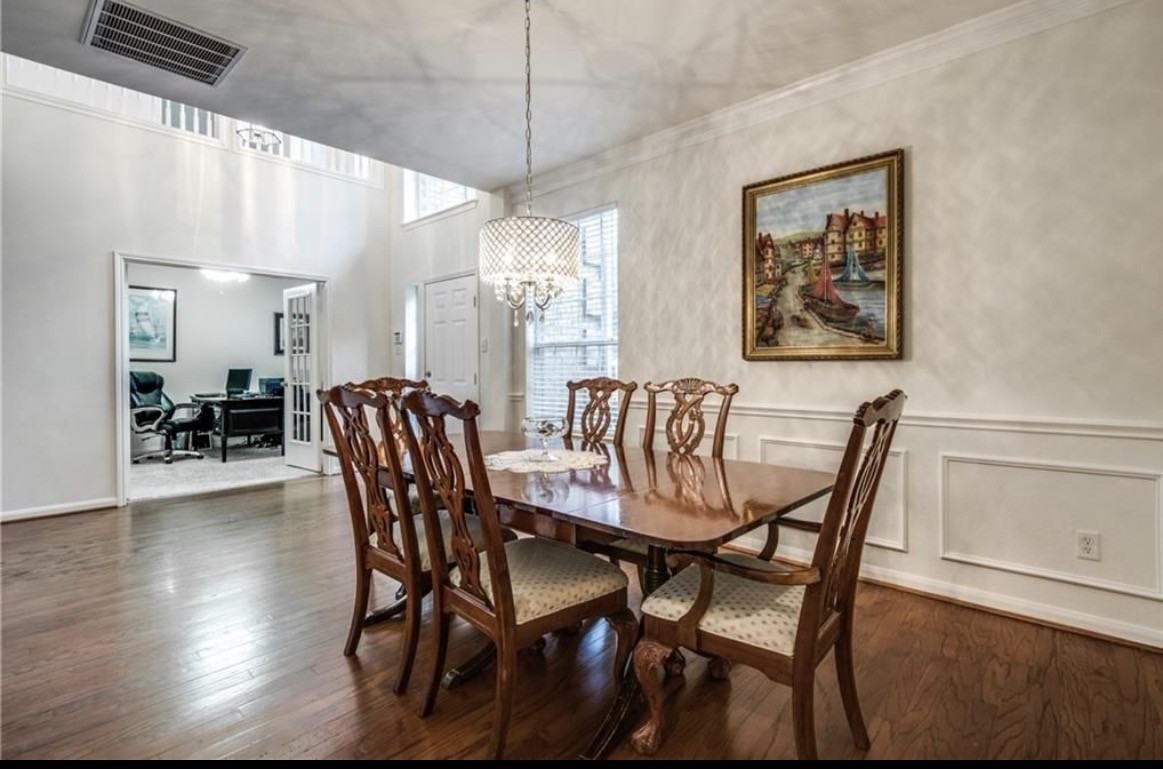 7718 Brookview Drive - Photo 3 of 18