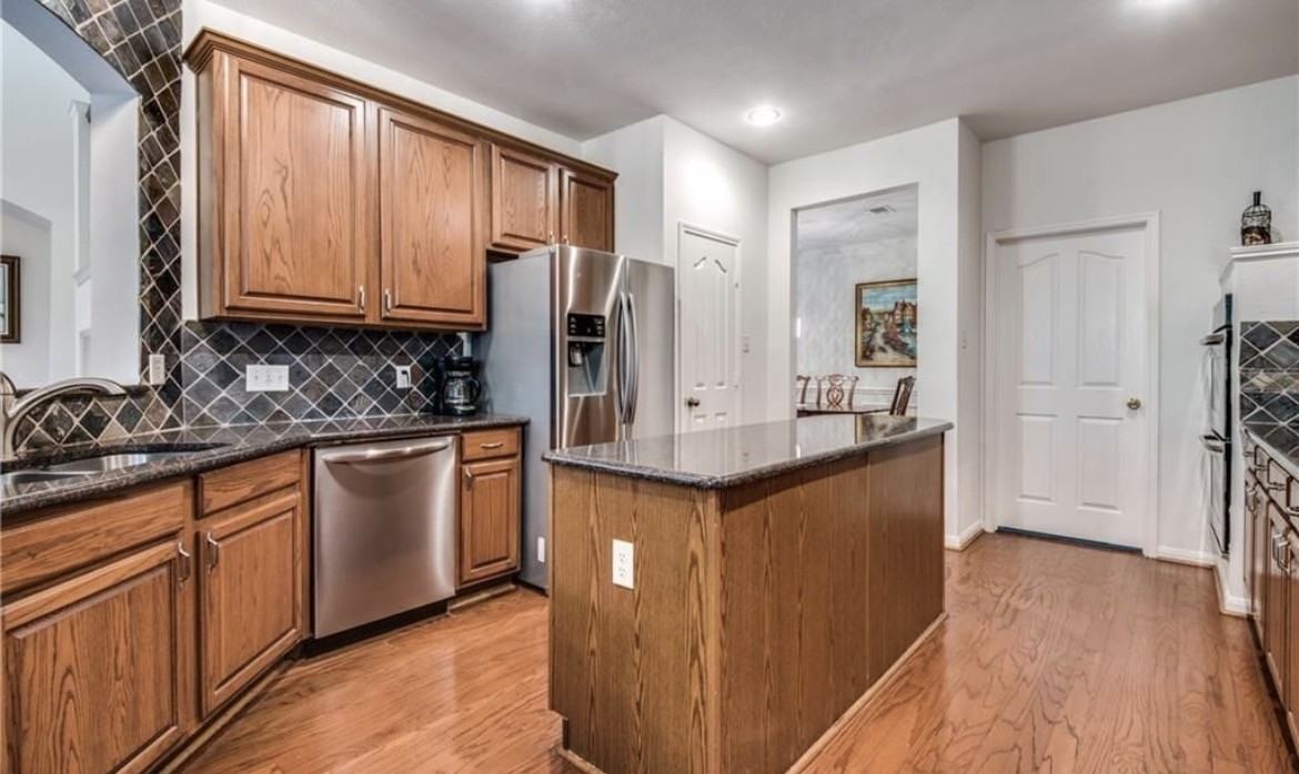 7718 Brookview Drive - Photo 6 of 18
