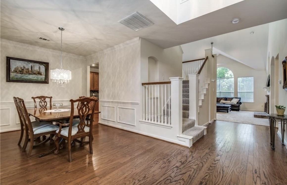 7718 Brookview Drive - Photo 2 of 18