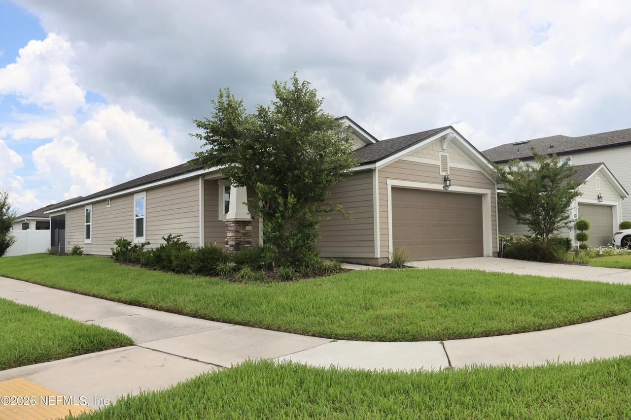 13184 Holsinger Blvd - Photo 3 of 47