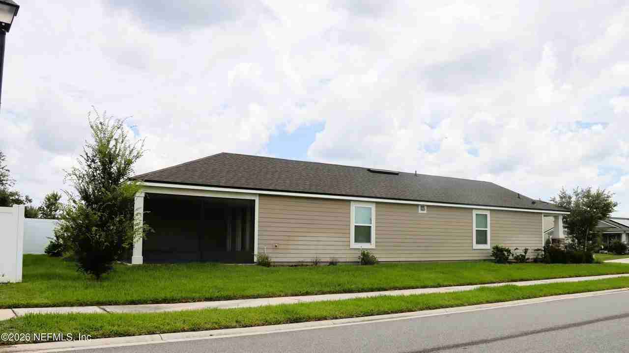 13184 Holsinger Blvd - Photo 4 of 47