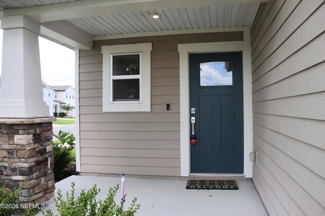 13184 Holsinger Blvd - Photo 5 of 47
