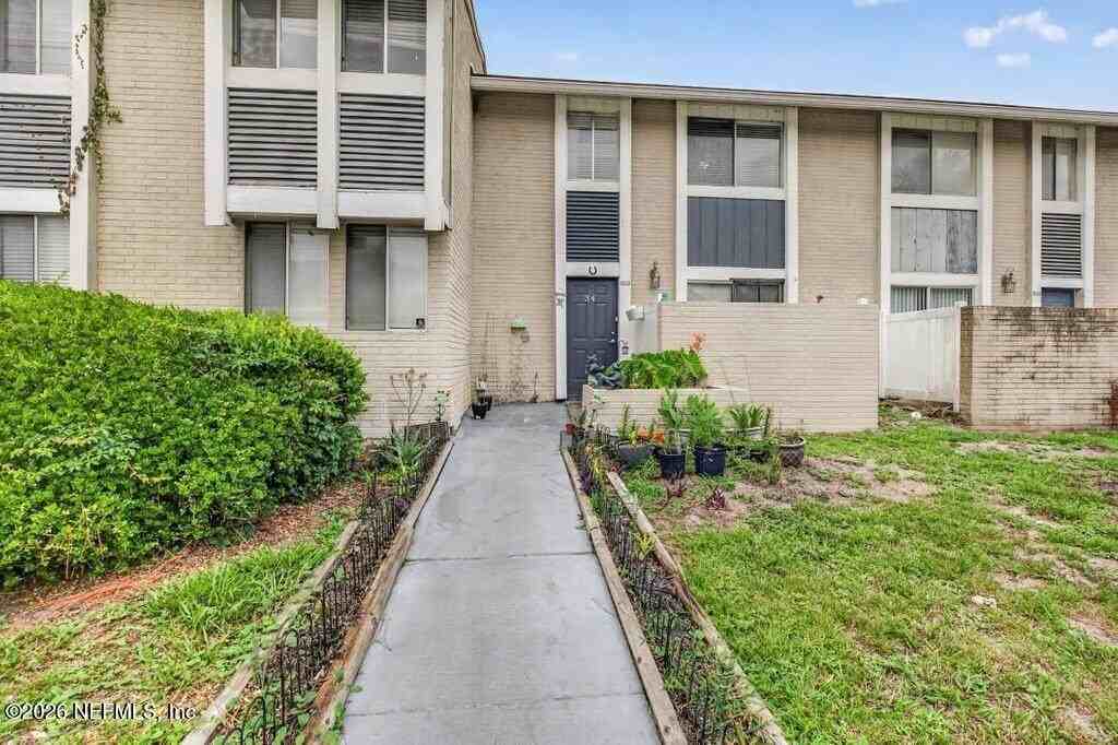 8880 Old Kings Rd #34 - Photo 3 of 37