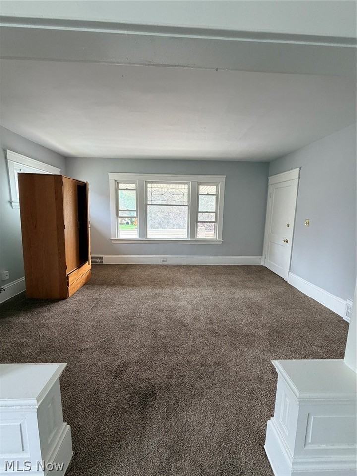 11721 Hamlen Ave #UP - Photo 3 of 12