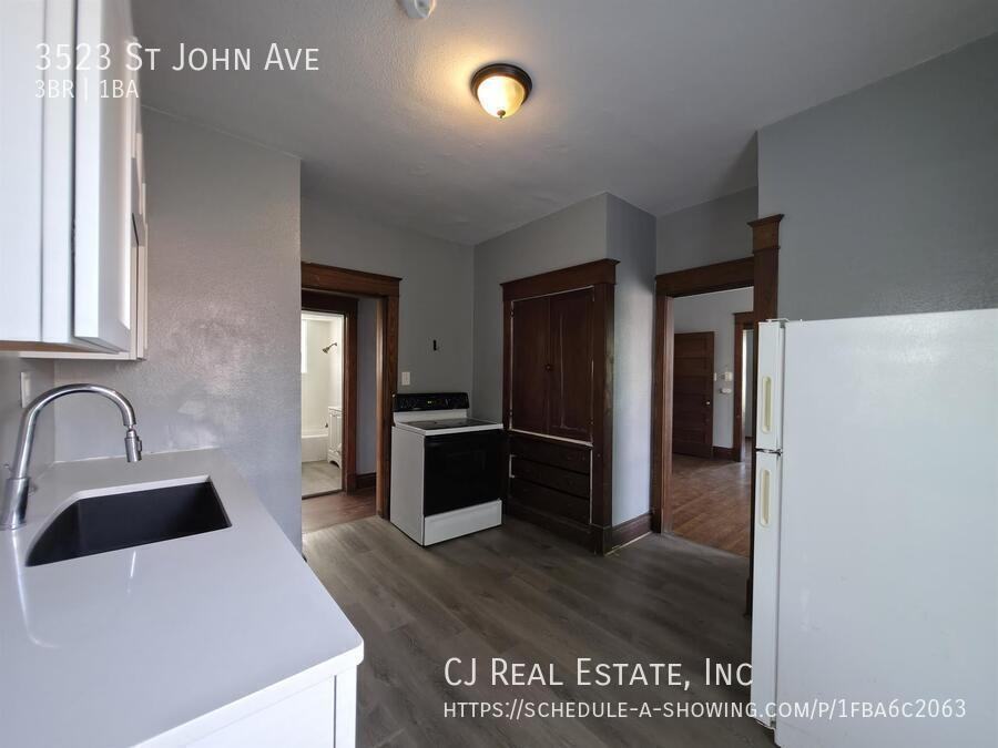 3523 Saint John Ave - Photo 7 of 11