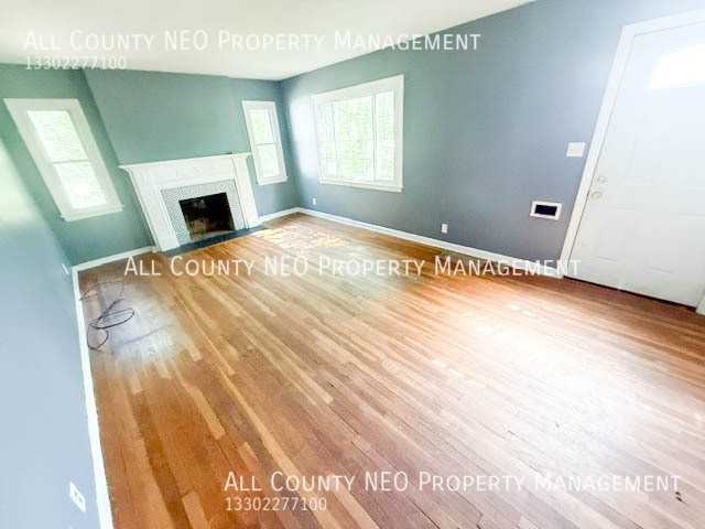 1569 W Market St - Photo 5 of 20
