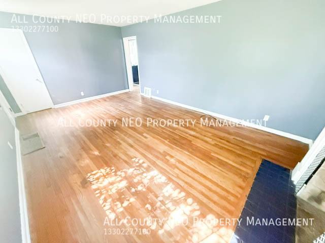 1569 W Market St - Photo 6 of 20