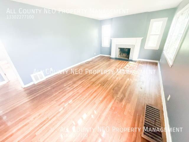 1569 W Market St - Photo 7 of 20