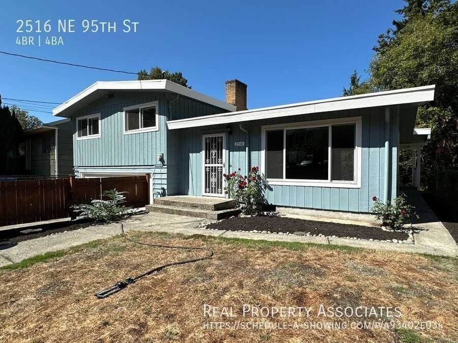 2516 Ne 95th St - Photo 2 of 43