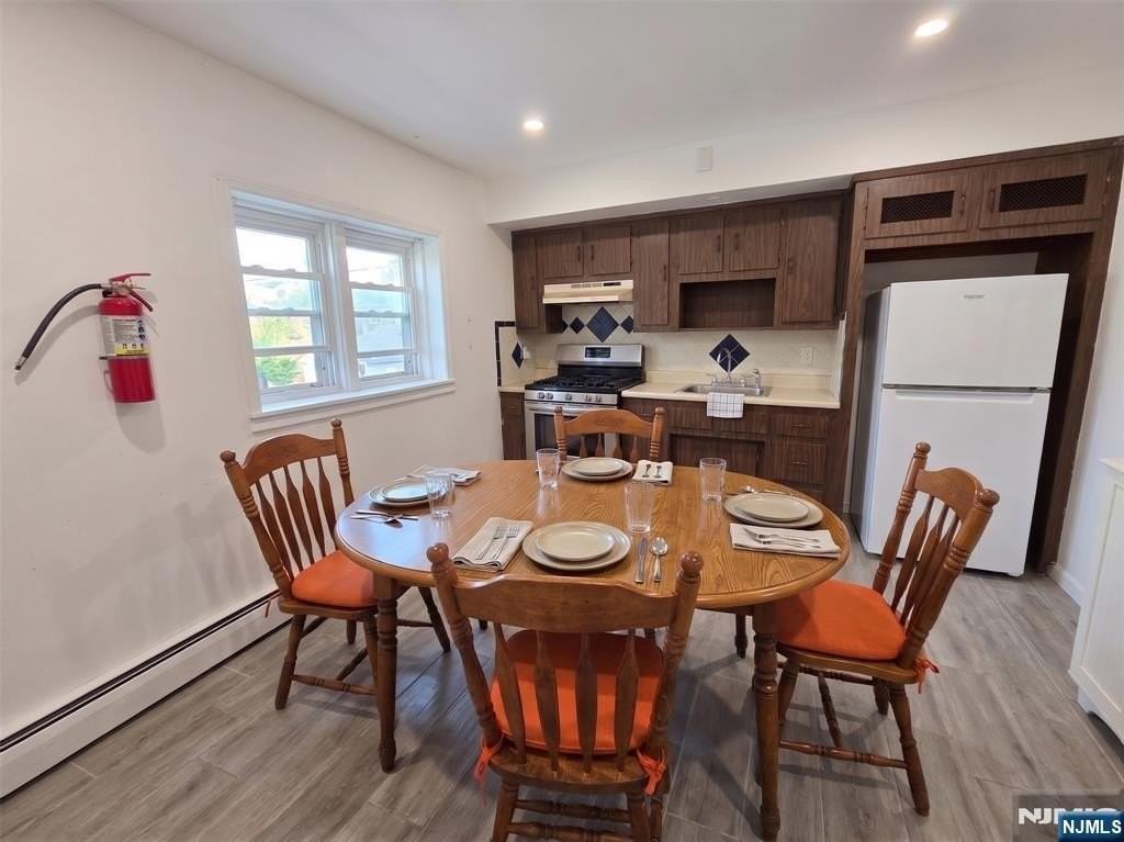 35 Gaston Ave #2 - Photo 4 of 10