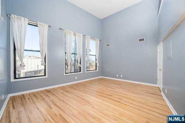 9 Park Ave #2A - Photo 7 of 21