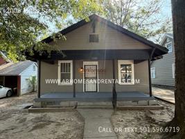 featured image of 2008 Moss St