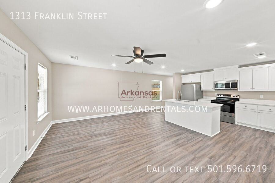 1313 Franklin St - Photo 2 of 18