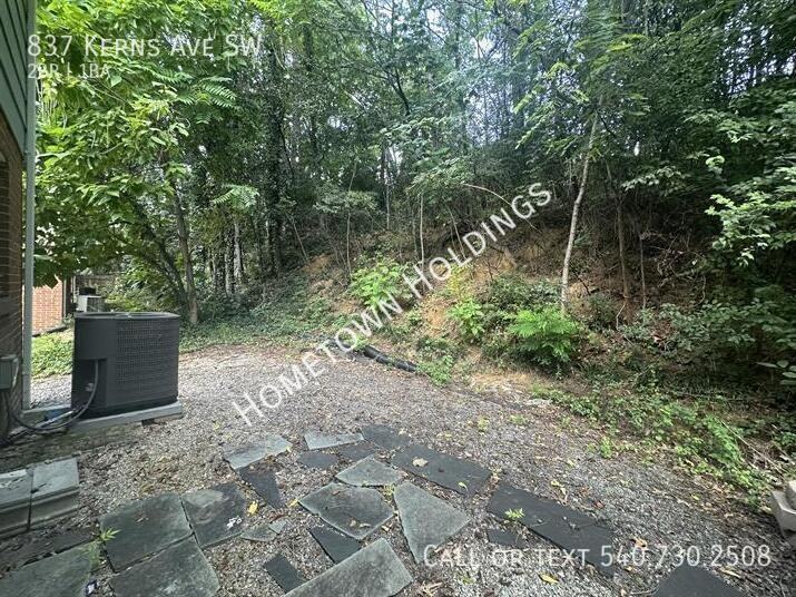 837 Kerns Ave Sw - Photo 7 of 13