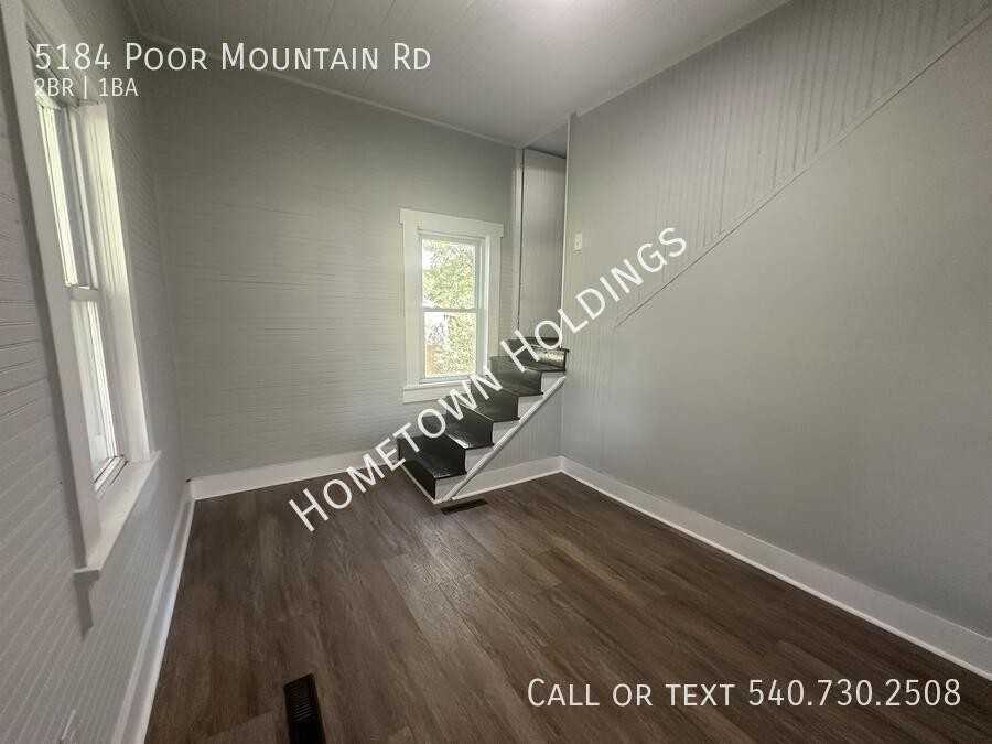 5184 Poor Mountain Rd - Photo 7 of 21