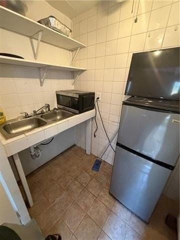 4033 Cleveland Ave #B - Photo 7 of 10
