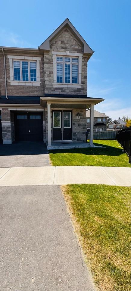 16 Hashmi Place - Photo 3 of 24
