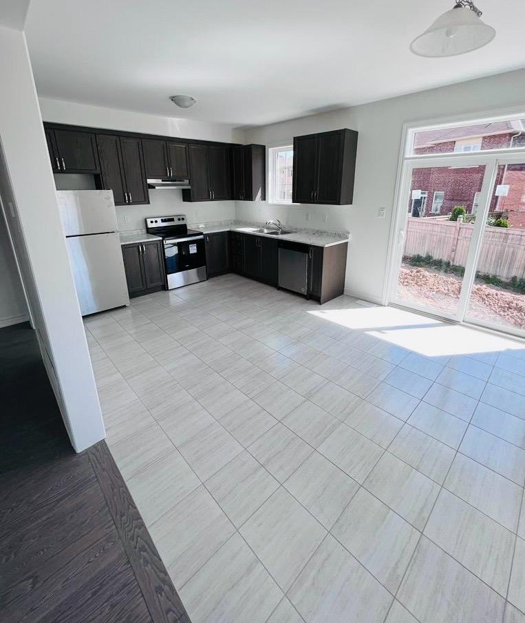 16 Hashmi Place - Photo 6 of 24