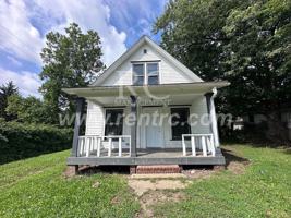 featured image of 92 Lake St