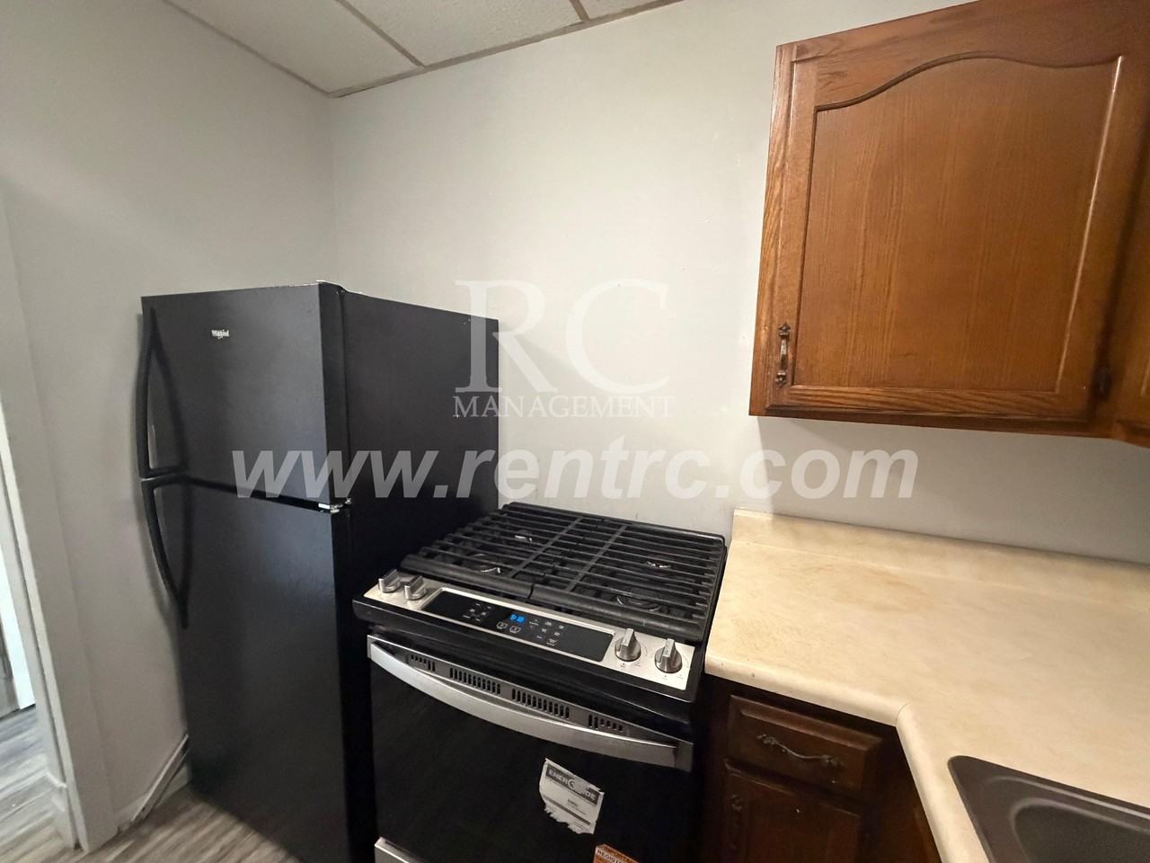 425 N Vermilion St Apt 3a #N - Photo 2 of 11