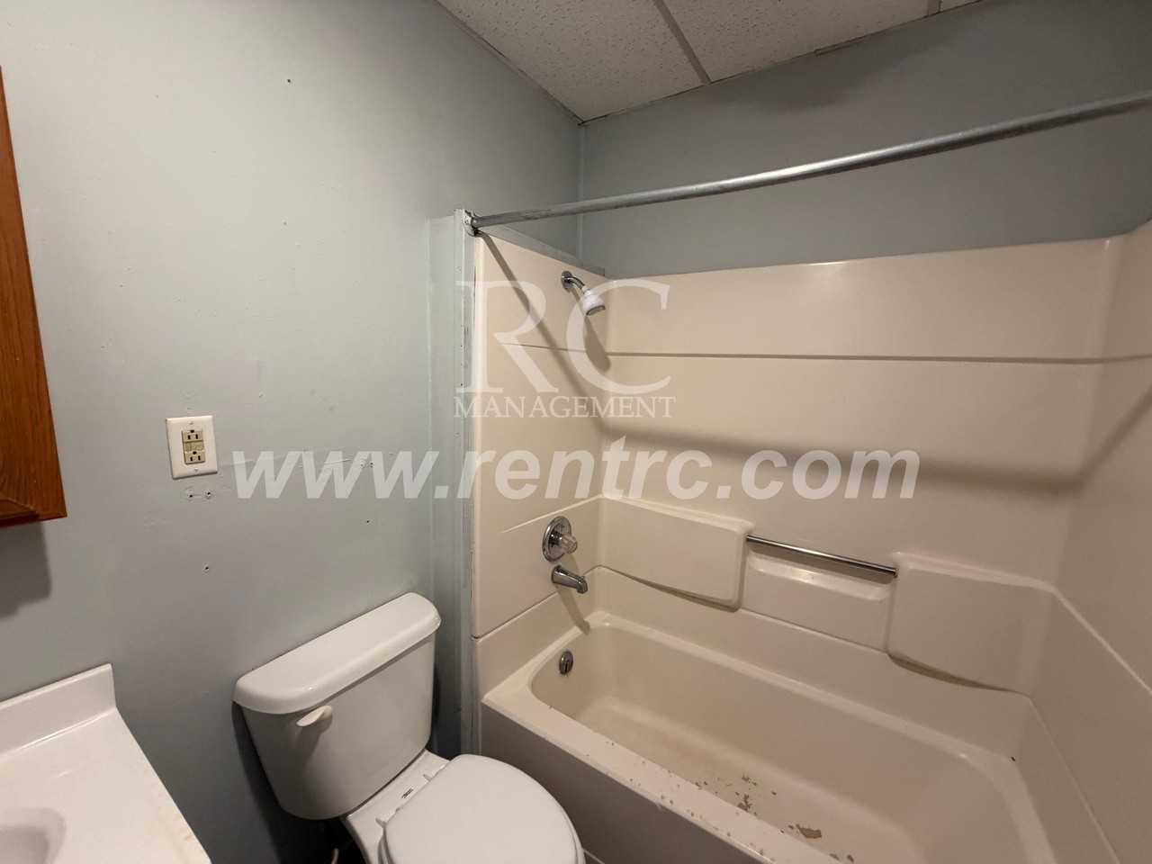 425 N Vermilion St Apt 3a #N - Photo 4 of 11