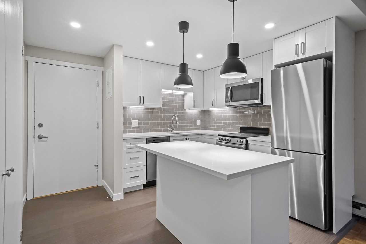 2910 Alder Street #102 - Photo 3 of 12