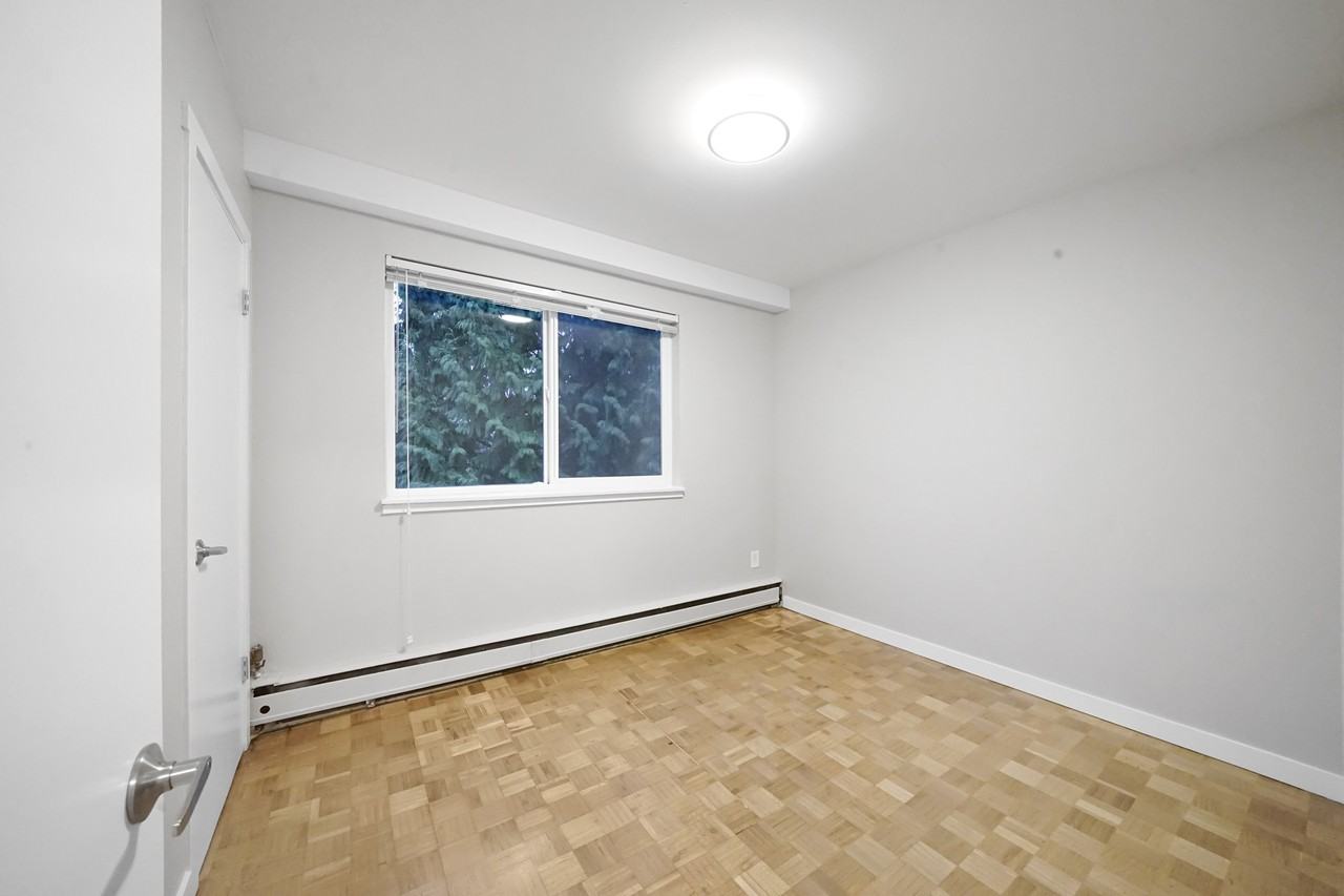 2910 Alder Street #102 - Photo 4 of 12