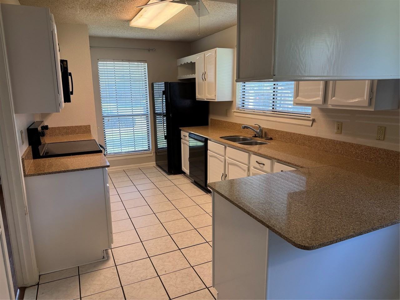 910 Bitternut Dr - Photo 6 of 7