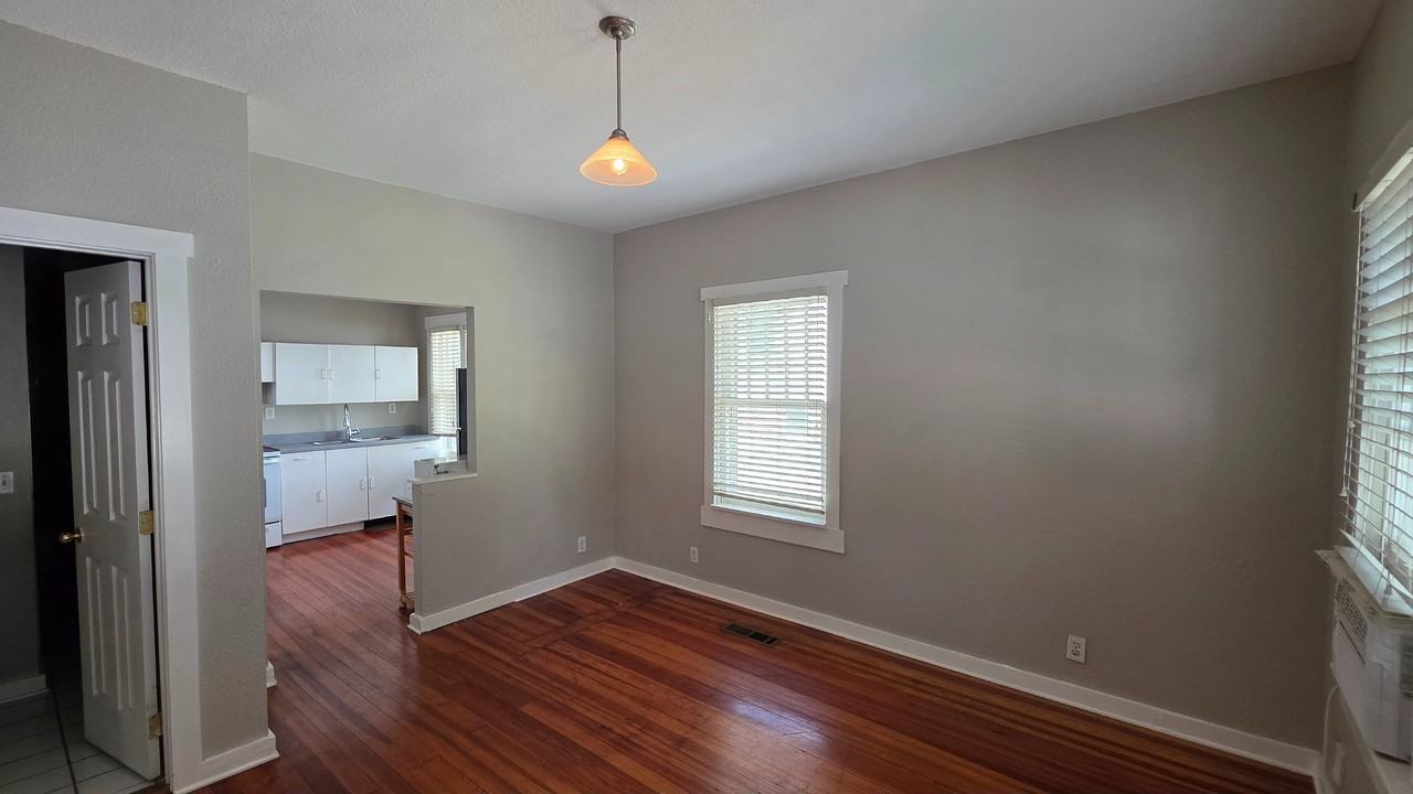Garrett & Associates LLC Tri Plex - Photo 5 of 9