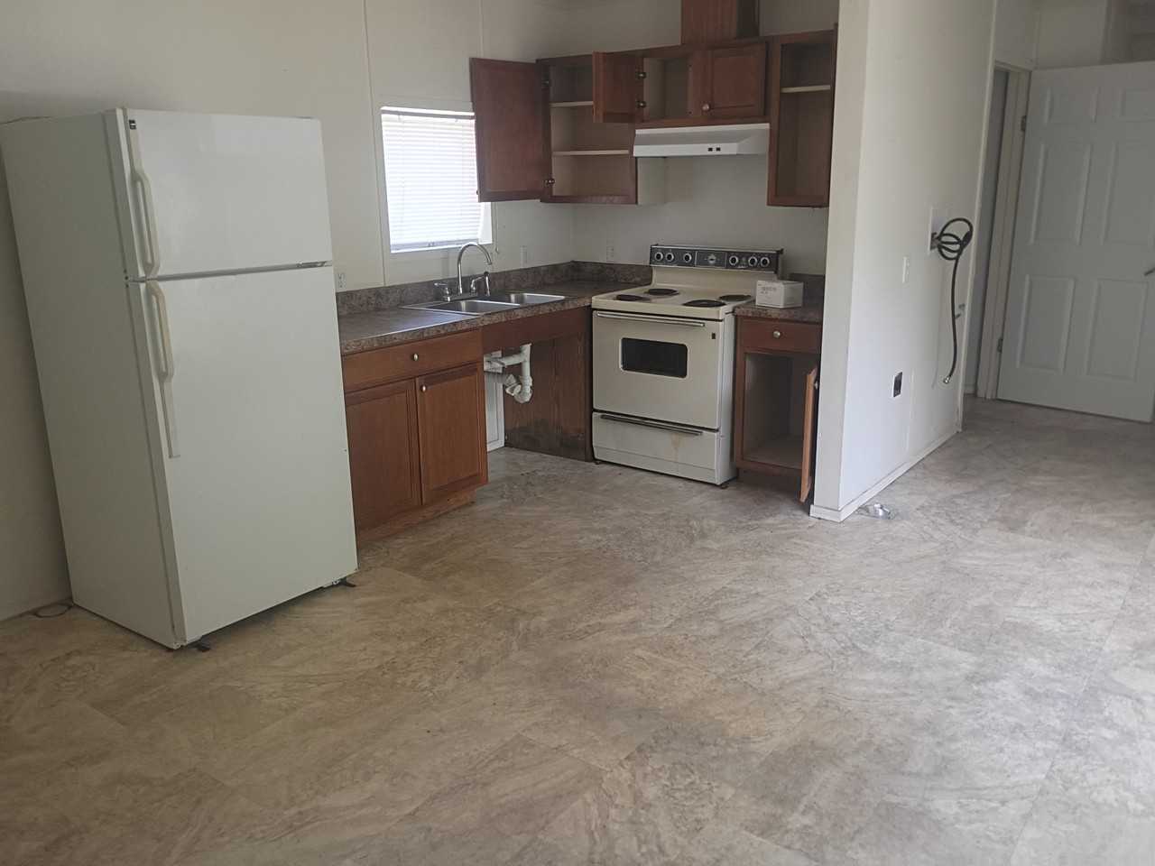 304 Jefferson St S #NA - Photo 2 of 6